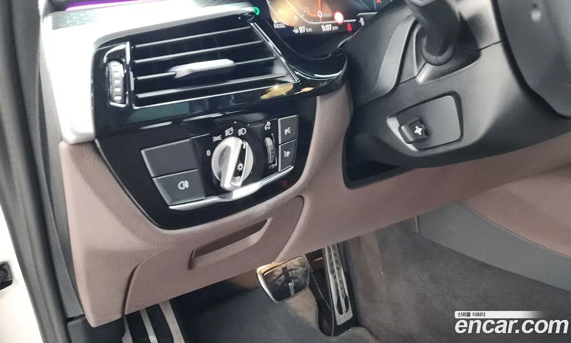 BMW 5 серия 2022 2.0 автомат (гидро), фото 27