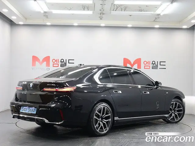 BMW i7 2023 0.3 автомат (гидро), миниатюра 2
