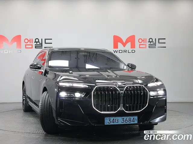 BMW i7 2023 0.3 автомат (гидро), миниатюра 3