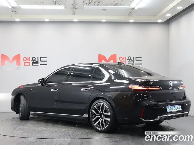 BMW i7 2023 0.3 автомат (гидро), миниатюра 4