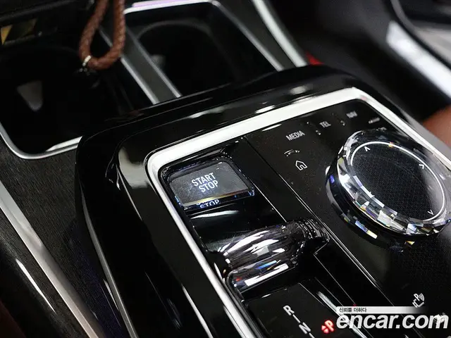 BMW i7 2023 0.3 автомат (гидро), миниатюра 5