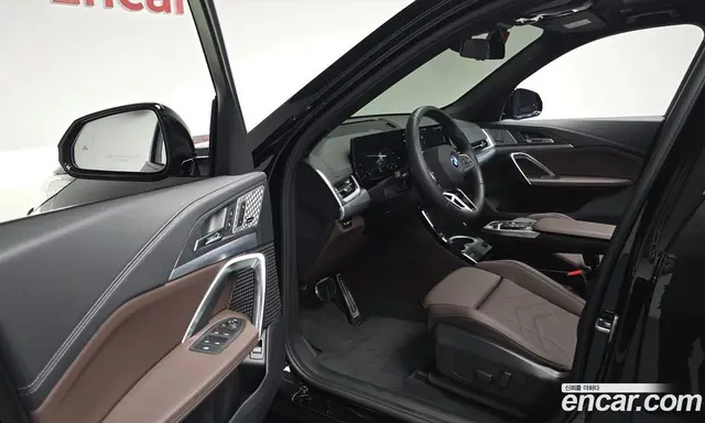 BMW iX1 2024 0.2 автомат (гидро), миниатюра 12