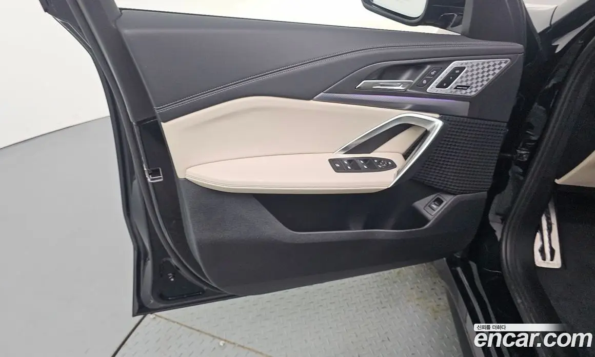 BMW X1 2024 2.0 автомат (гидро), фото 14