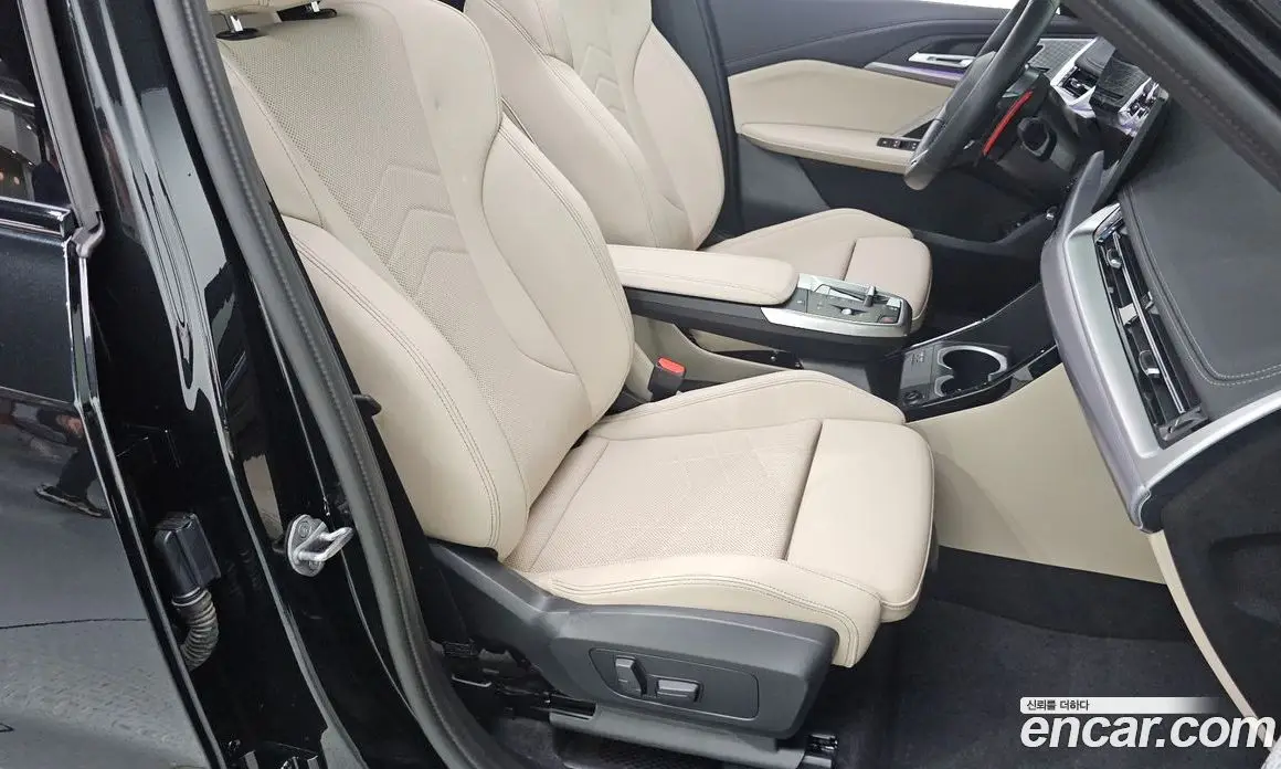 BMW X1 2024 2.0 автомат (гидро), фото 20