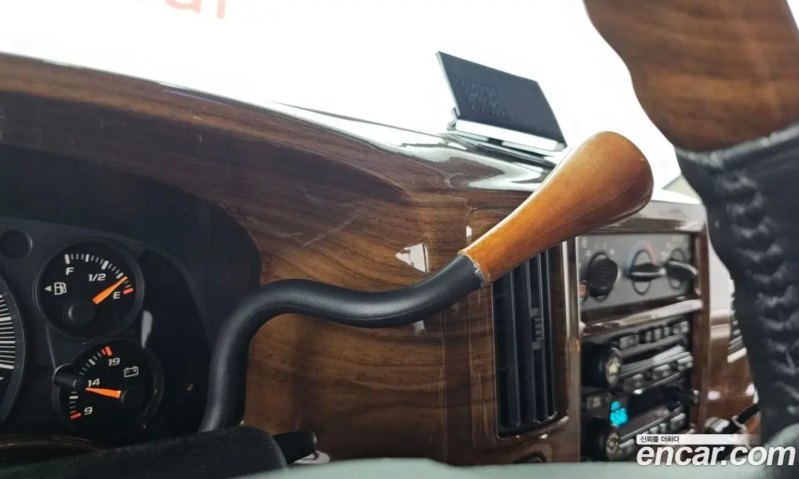 Chevrolet Express Van 2004 6.0 автомат (гидро), фото 9