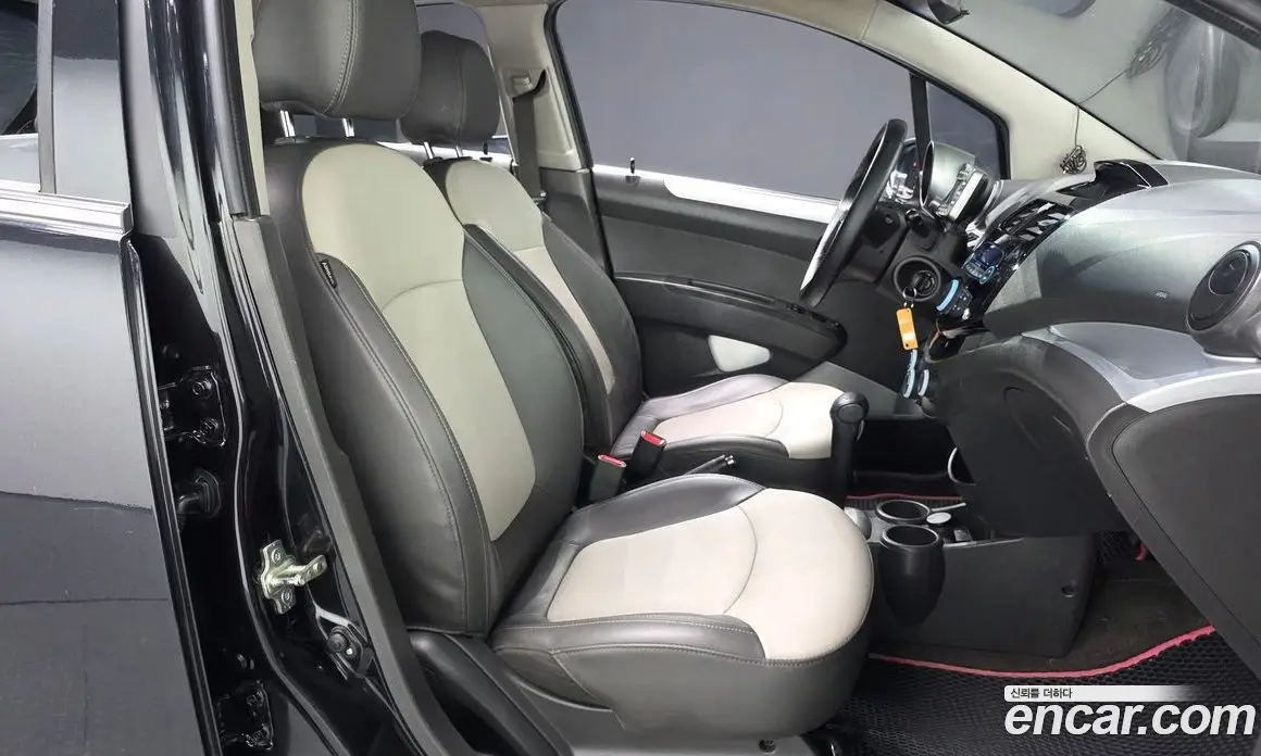 Chevrolet Spark 2012 1.0 автомат (гидро), фото 16
