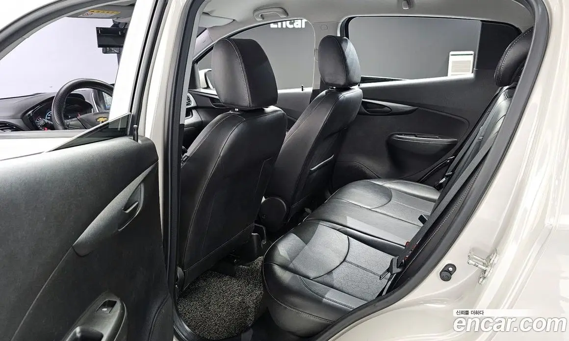 Chevrolet Spark 2015 1.0 автомат (гидро), фото 11