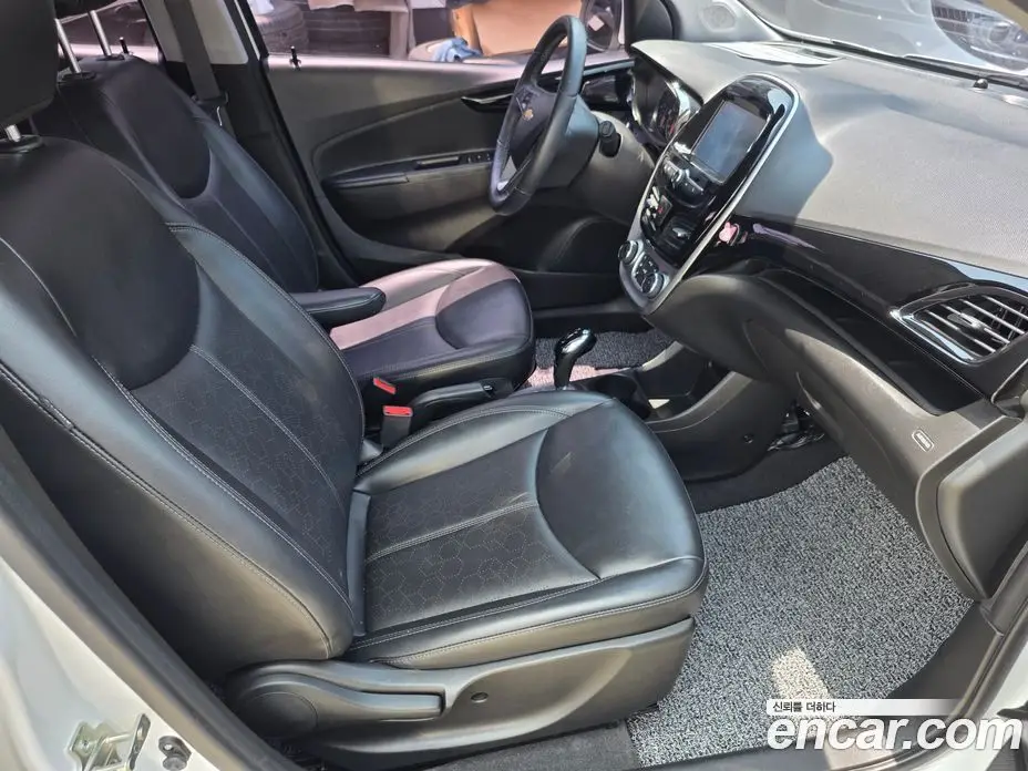 Chevrolet Spark 2016 1.0 автомат (гидро), фото 14