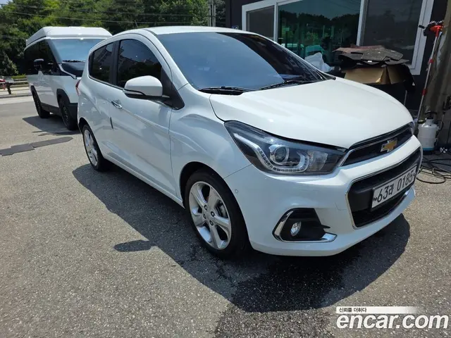Chevrolet Spark 2016 1.0 автомат (гидро), миниатюра 3