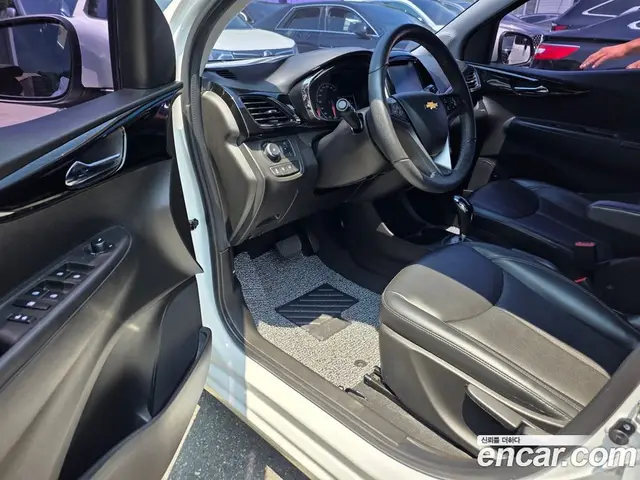 Chevrolet Spark 2016 1.0 автомат (гидро), миниатюра 8