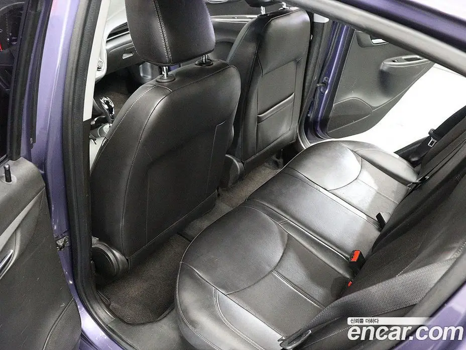 Chevrolet Spark 2016 1.0 автомат (гидро), фото 11