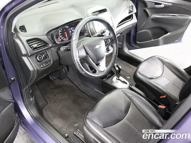 Chevrolet Spark 2016 1.0 автомат (гидро), миниатюра 10