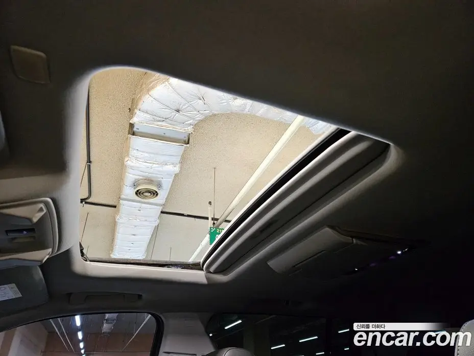 Chevrolet Surburban 2017 5.3 автомат (гидро), фото 17