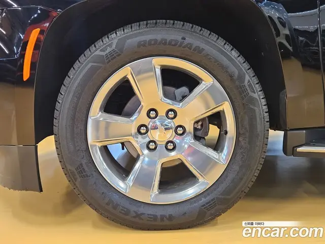 Chevrolet Surburban 2017 5.3 автомат (гидро), миниатюра 5