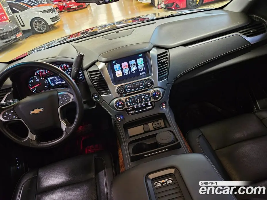 Chevrolet Surburban 2017 5.3 автомат (гидро), фото 7