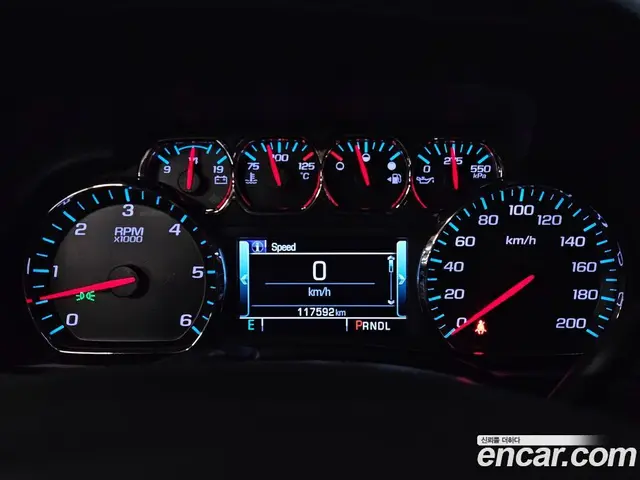 Chevrolet Surburban 2017 5.3 автомат (гидро), миниатюра 8