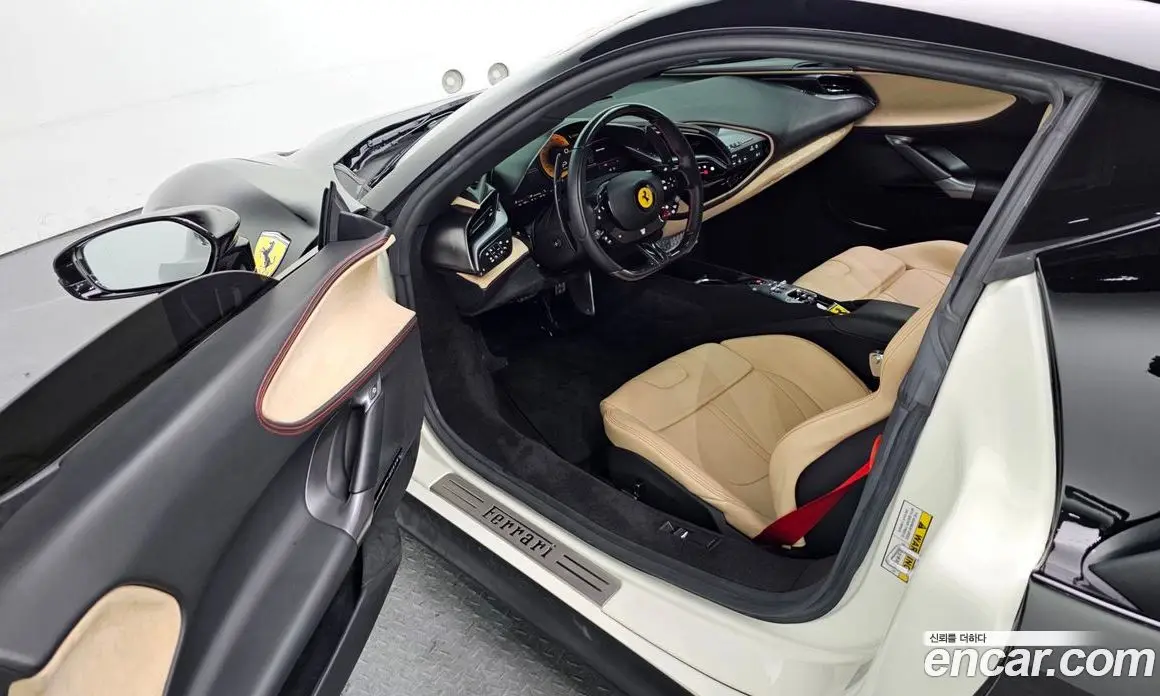 Ferrari SF90 2021 4.0 автомат (гидро), фото 13