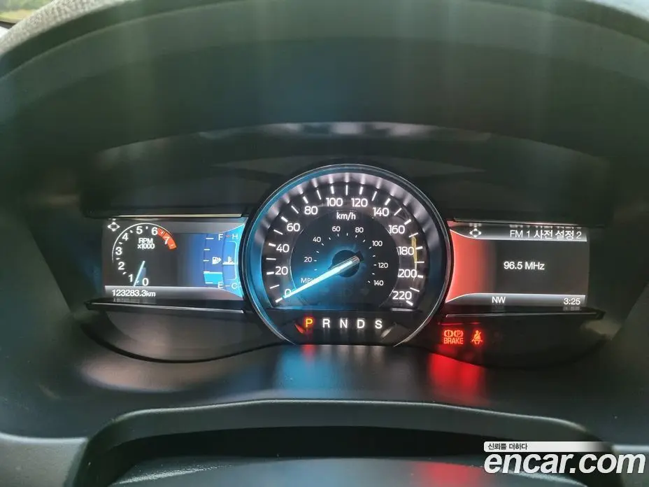 Ford Explorer 2018 3.5 автомат (гидро), фото 13
