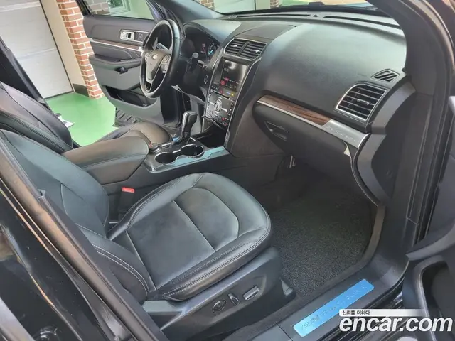 Ford Explorer 2018 3.5 автомат (гидро), миниатюра 9