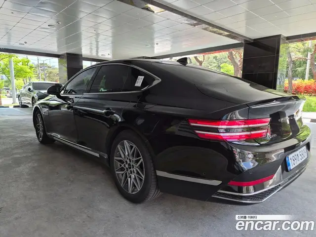 Genesis G80 2025 2.5 автомат (гидро), миниатюра 2