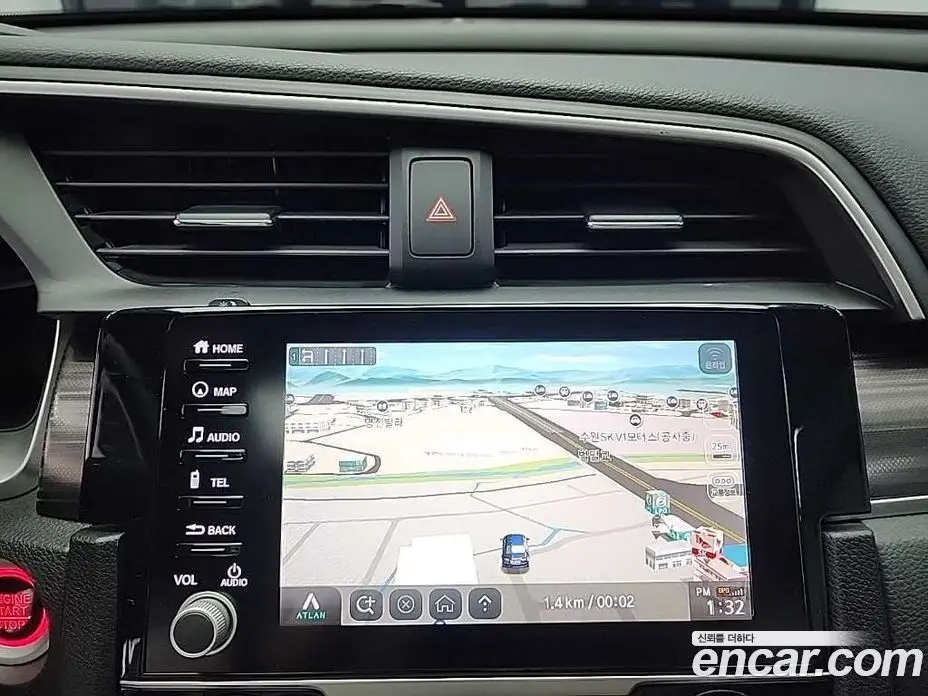 Honda Civic 2019 1.5 автомат (гидро), фото 15