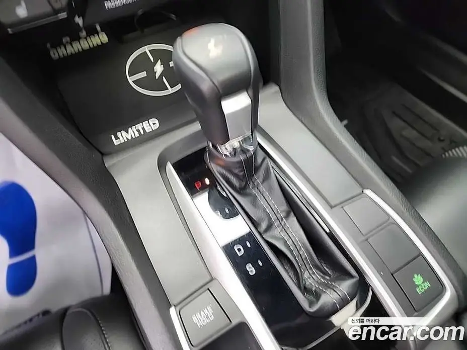 Honda Civic 2019 1.5 автомат (гидро), фото 9