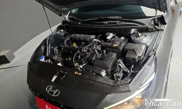 Hyundai Avante 2022 1.6 автомат (гидро), миниатюра 6