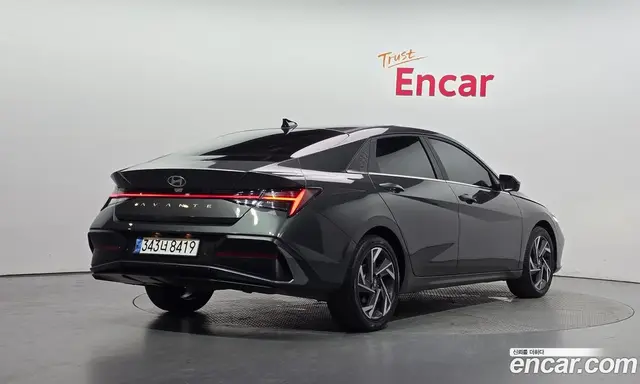 Hyundai Avante 2023 1.6 автомат (гидро), миниатюра 2