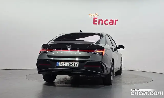 Hyundai Avante 2023 1.6 автомат (гидро), миниатюра 4
