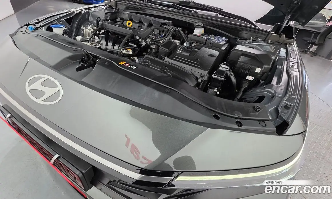 Hyundai Avante 2023 1.6 автомат (гидро), фото 6