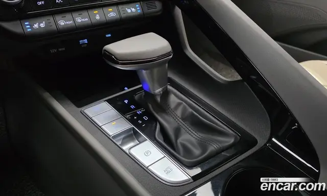 Hyundai Avante 2023 1.6 автомат (гидро), миниатюра 9