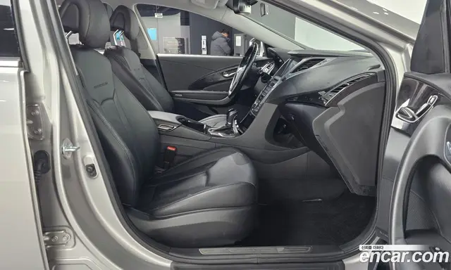 Hyundai Grandeur 2014 2.4 автомат (гидро), миниатюра 11