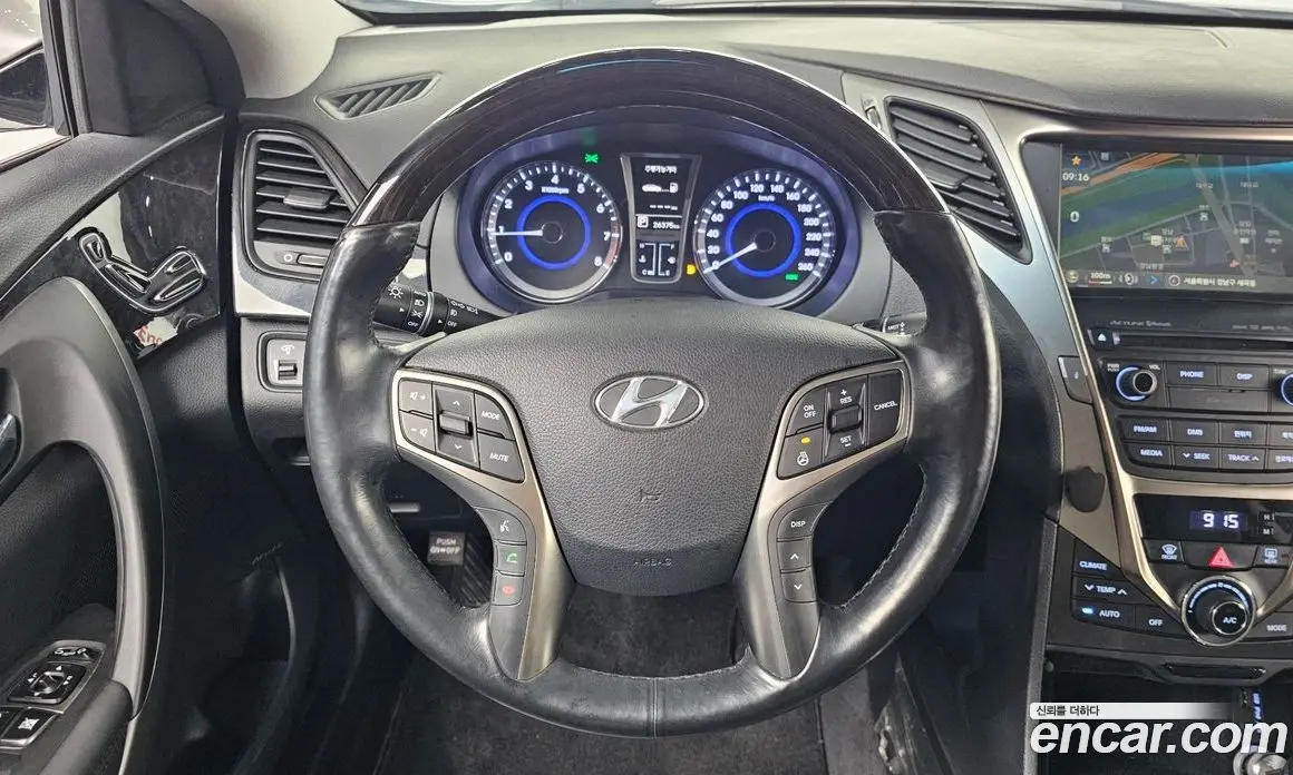Hyundai Grandeur 2014 2.4 автомат (гидро), фото 13