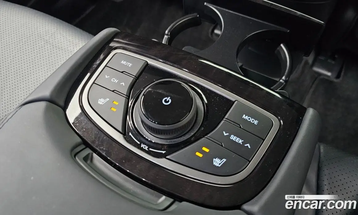 Hyundai Grandeur 2014 2.4 автомат (гидро), фото 19