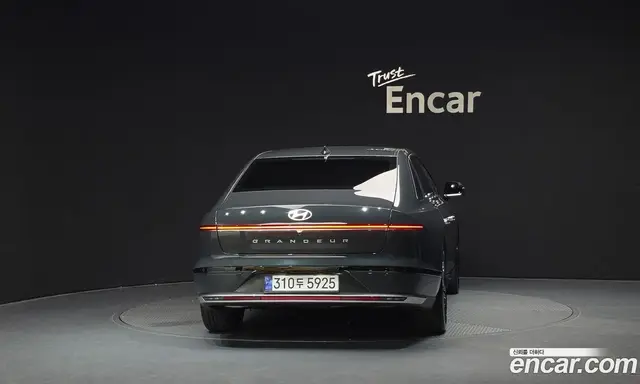 Hyundai Grandeur 2023 2.5 автомат (гидро), миниатюра 4