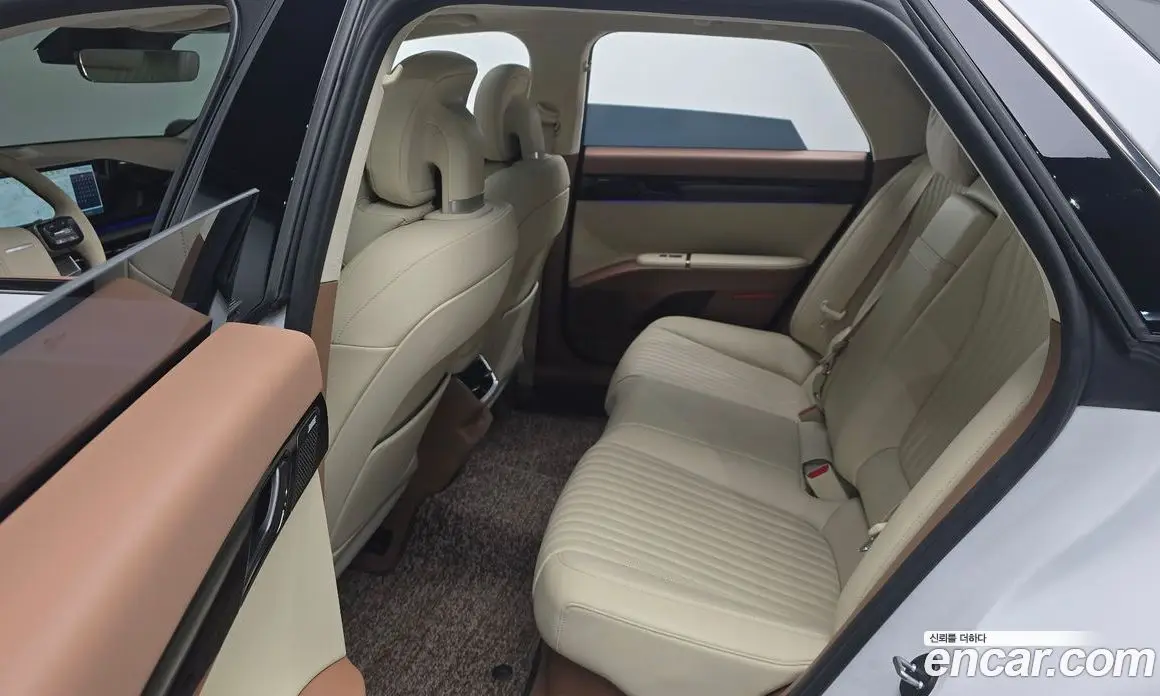 Hyundai Grandeur 2024 1.6 автомат (гидро), фото 17