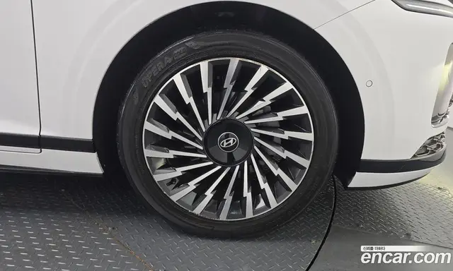 Hyundai Grandeur 2024 1.6 автомат (гидро), миниатюра 6