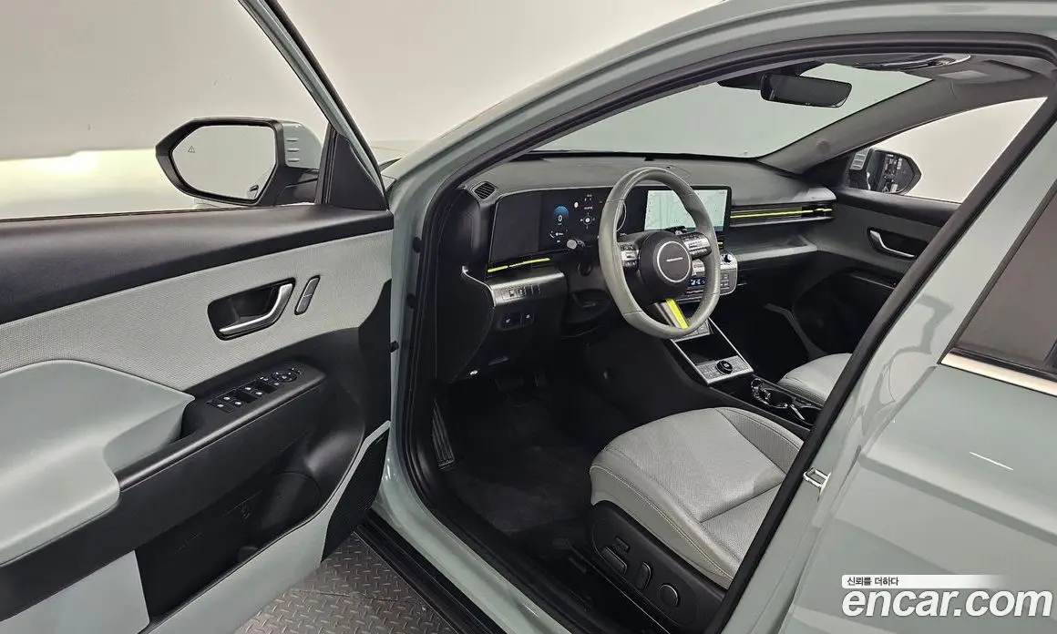 Hyundai Kona 2023 1.6 автомат (гидро), фото 13