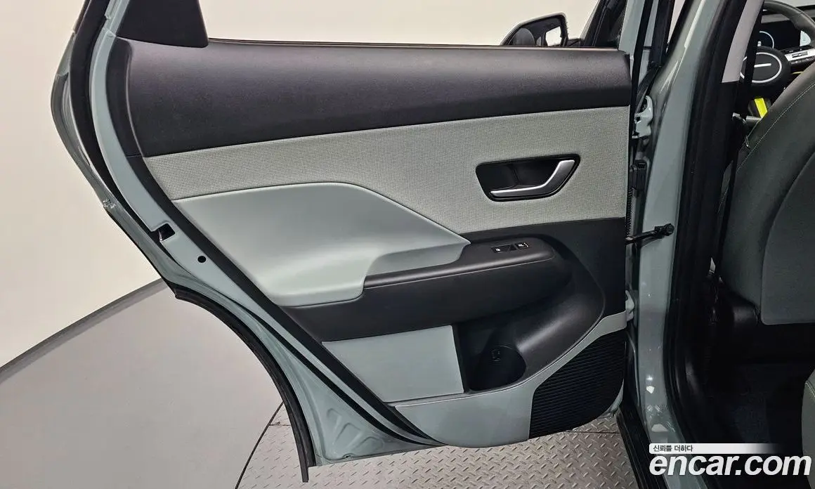 Hyundai Kona 2023 1.6 автомат (гидро), фото 15
