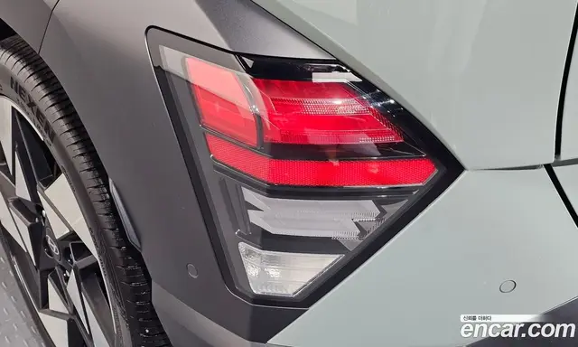 Hyundai Kona 2023 1.6 автомат (гидро), миниатюра 9