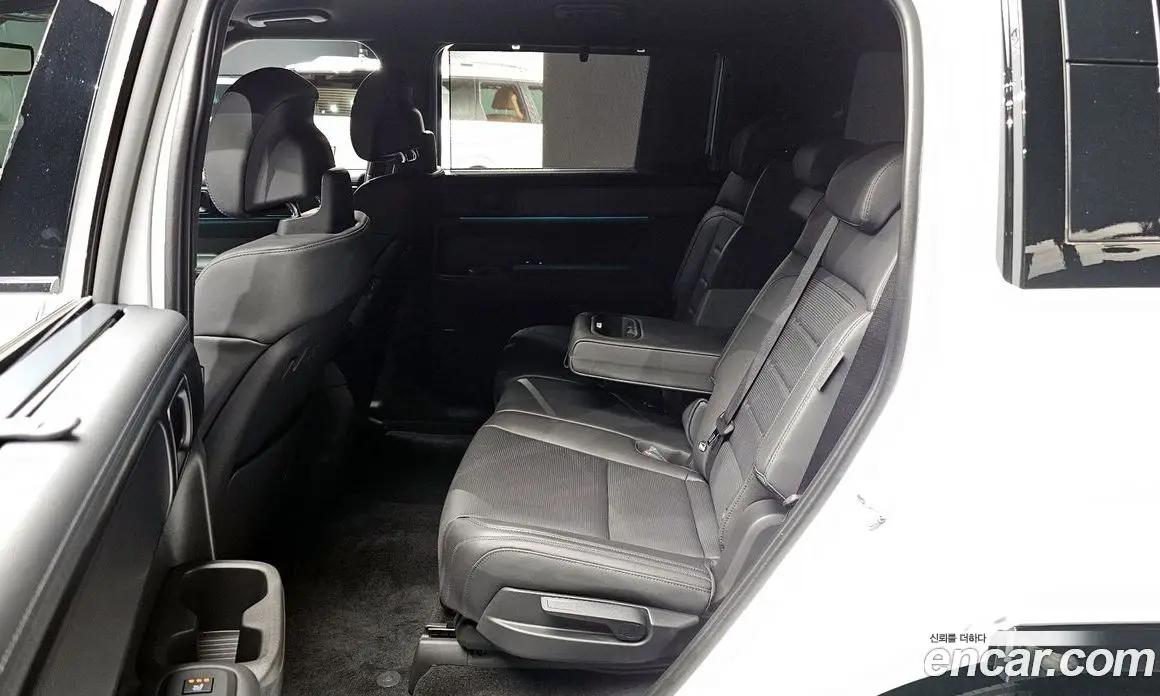 Hyundai Santa Fe 2025 2.5 автомат (гидро), фото 16