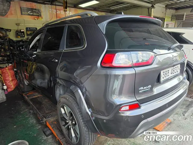 Jeep Cherokee 2019 2.2 автомат (гидро), миниатюра 2