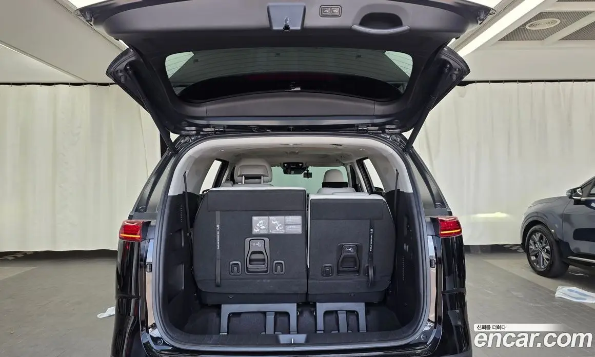 Kia Carnival 2021 2.2 автомат (гидро), фото 20