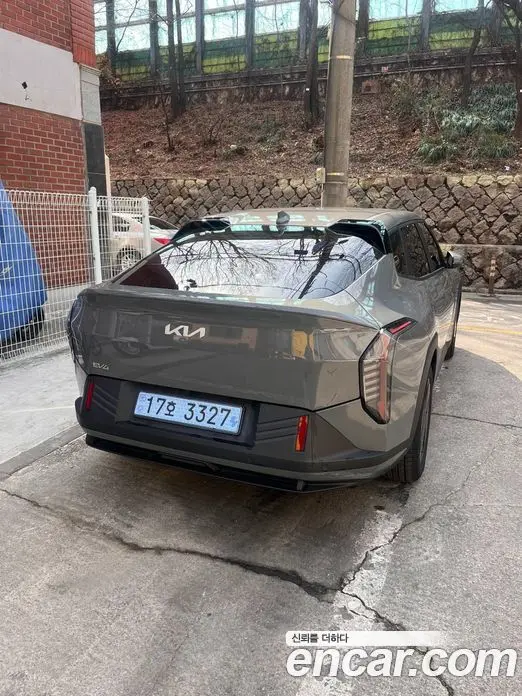 Kia EV4 2025 1.0 автомат (гидро), миниатюра 5