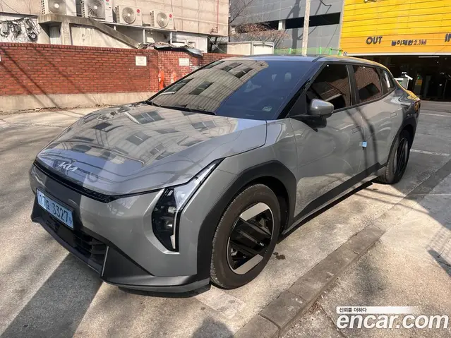 Kia EV4 2025 1.0 автомат (гидро), миниатюра 6