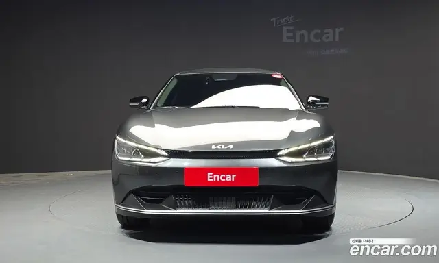 Kia EV6 2023 0.1 автомат (гидро), миниатюра 3