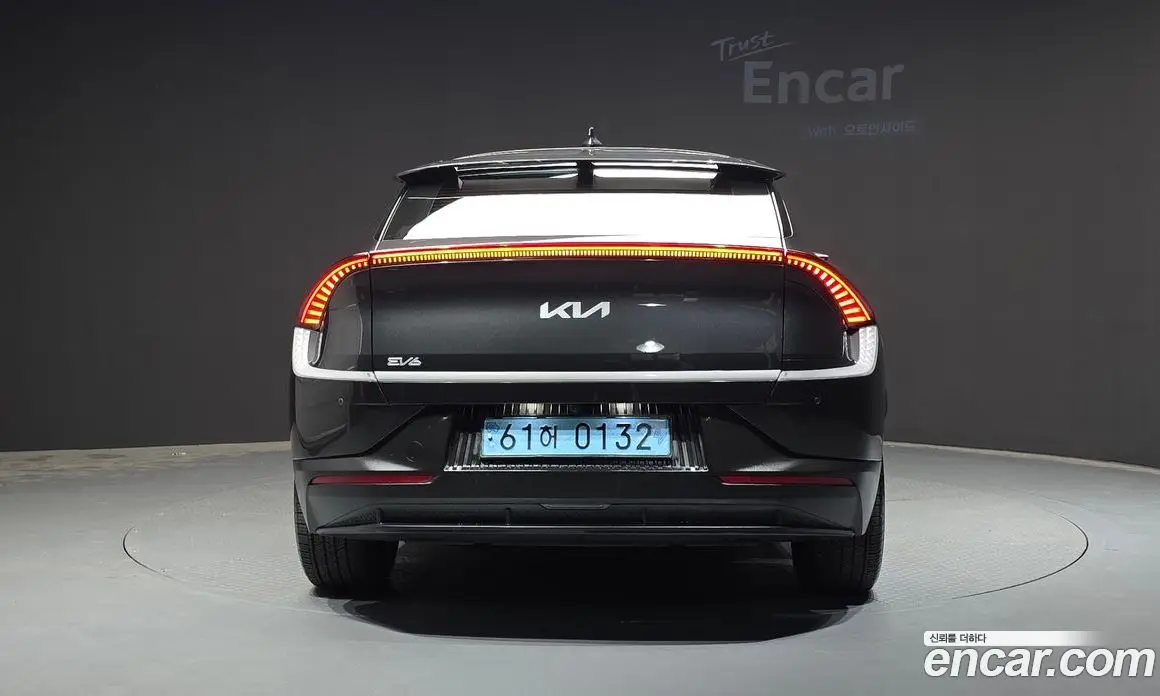 Kia EV6 2023 0.1 автомат (гидро), фото 4