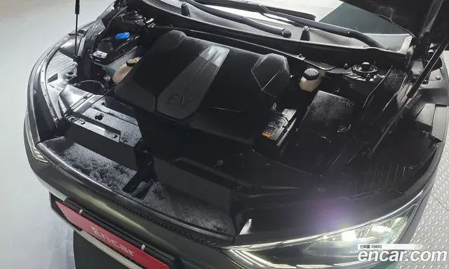 Kia EV6 2023 0.1 автомат (гидро), миниатюра 6