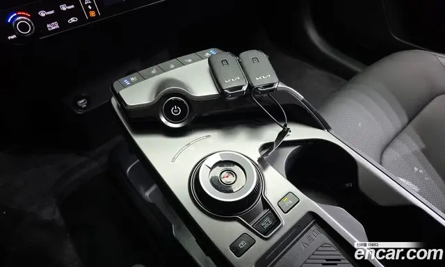 Kia EV6 2023 0.1 автомат (гидро), миниатюра 9