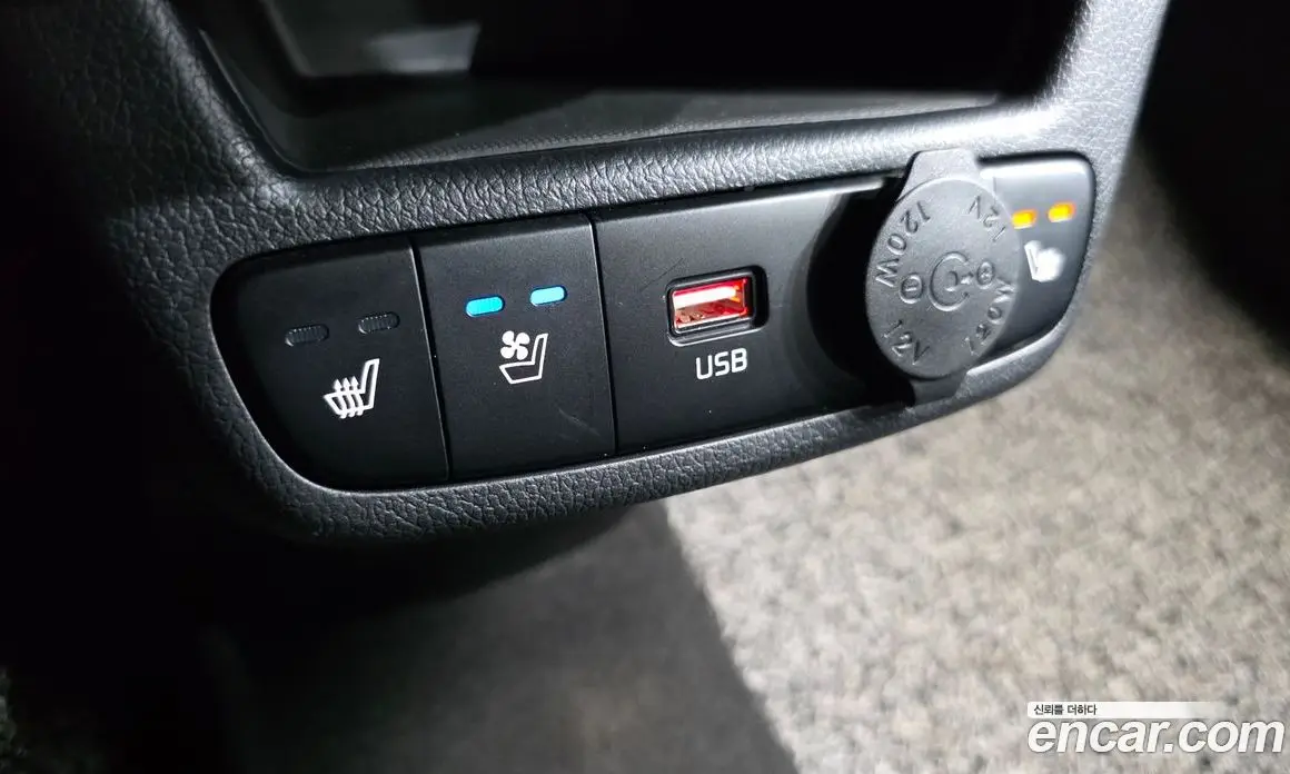 Kia Ray 2023 1.0 автомат (гидро), фото 24